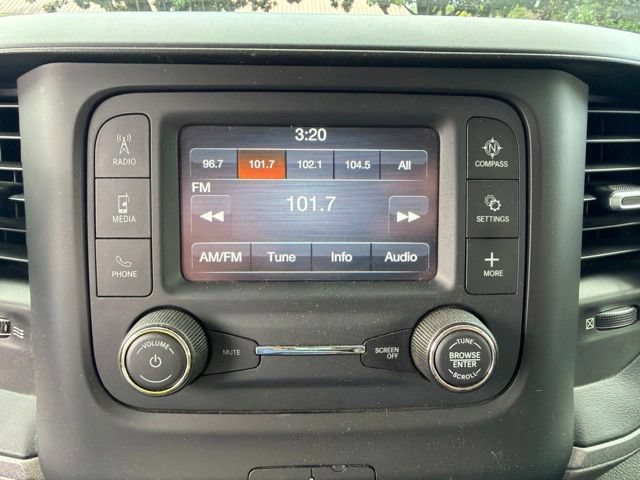 Used 2019 RAM 3500 Tradesman w/ Chrome Appearance Group RWD image 22
