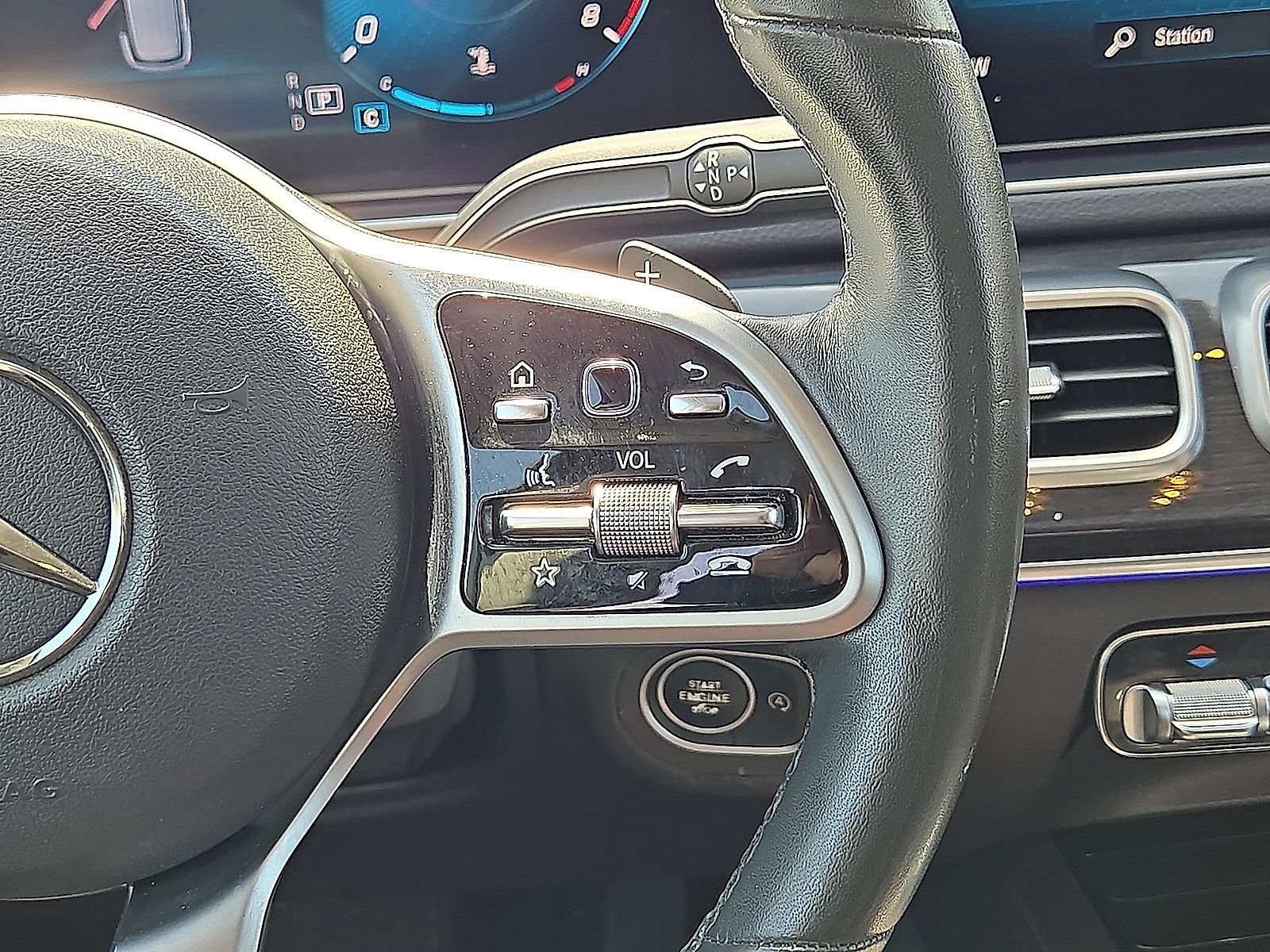 Used 2020 Mercedes-Benz GLE 350 4MATIC image 21