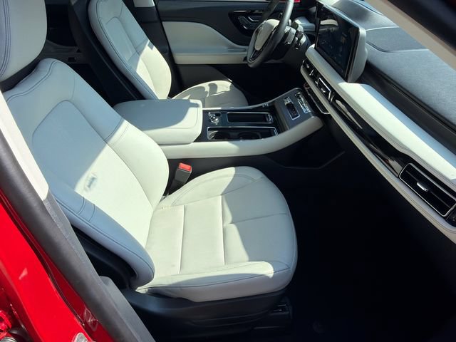 Used 2026 Lincoln Aviator 2WD image 15