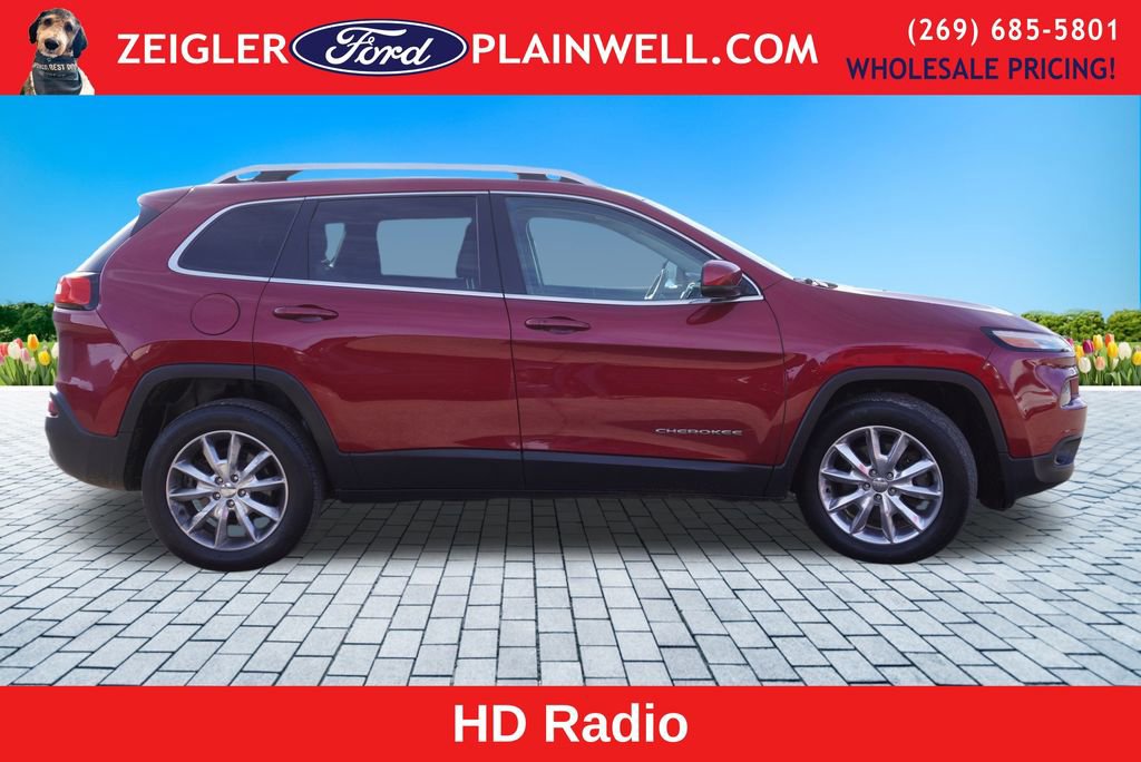 Used 2016 Jeep Cherokee Limited image 6