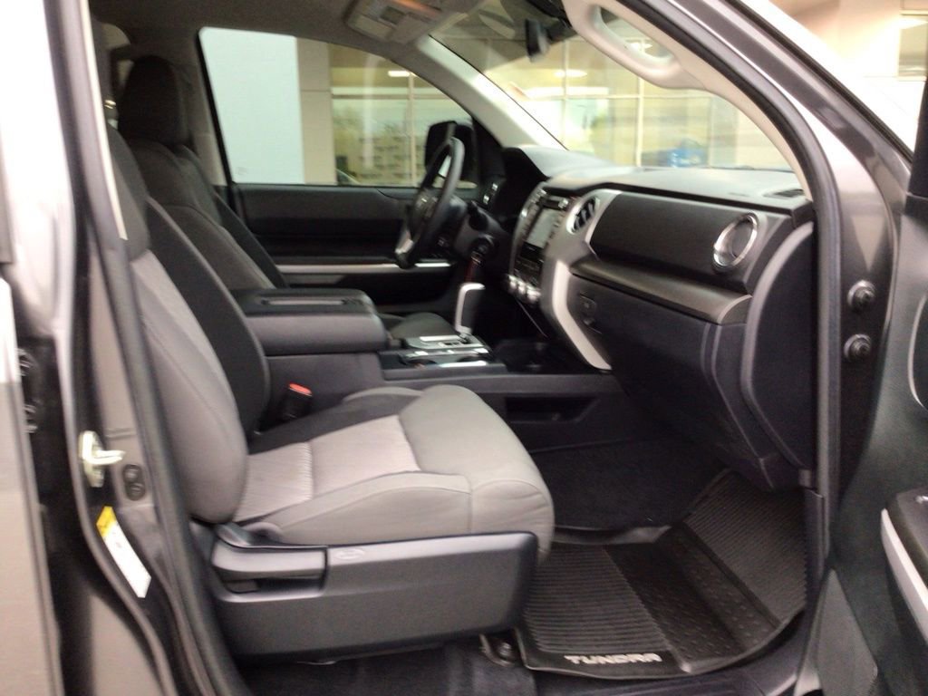 Used 2017 Toyota Tundra SR5 w/ TRD Off Road Package image 28