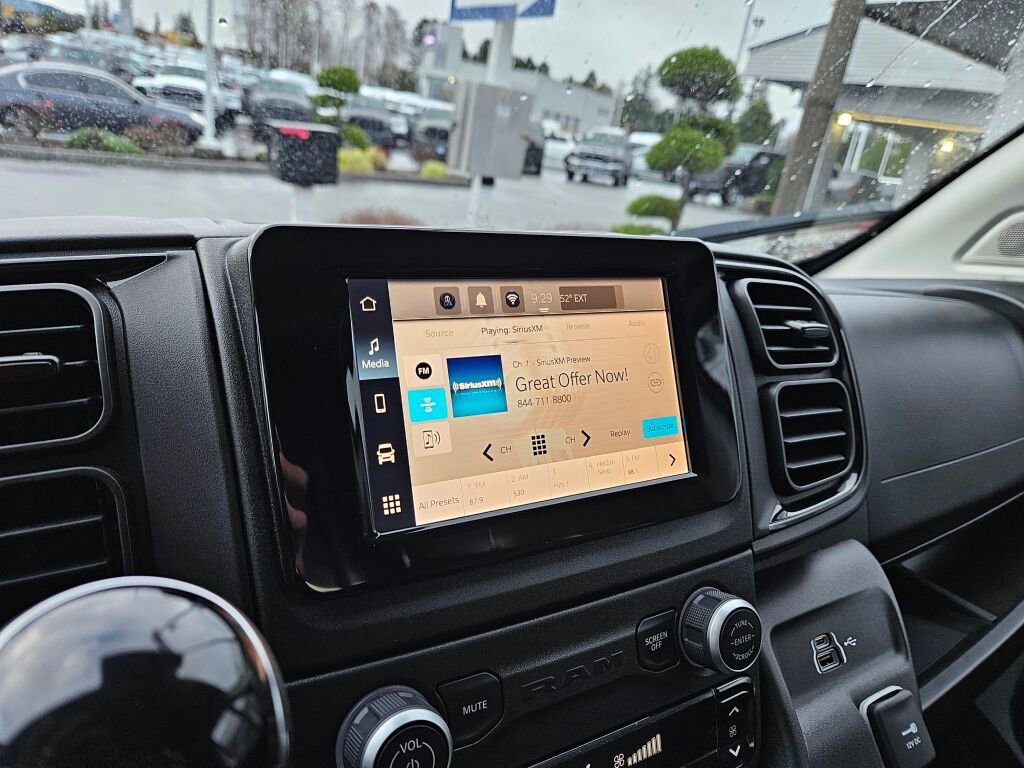 Used 2025 RAM ProMaster 2500 w/ Convenience Group image 22