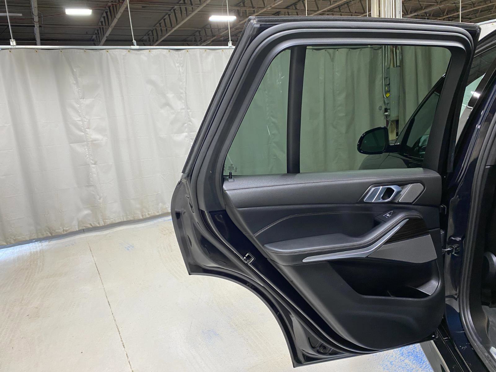 Certified 2024 BMW X5 xDrive40i w/ M Sport Package image 23