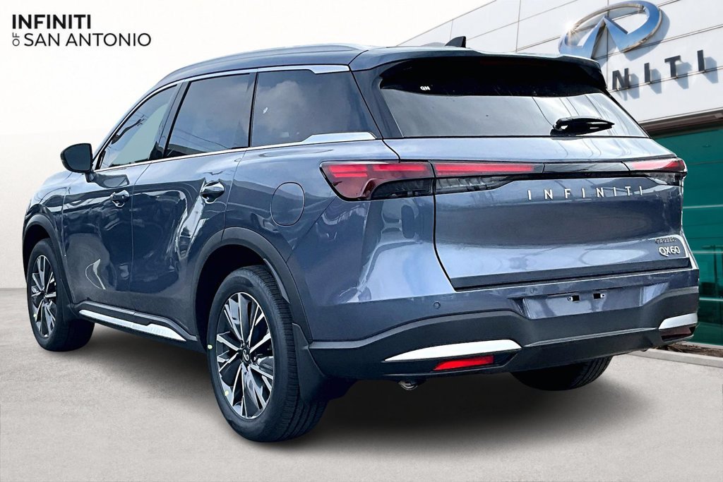 Certified 2026 INFINITI QX60 Luxe w/ Family Package FWD image 3