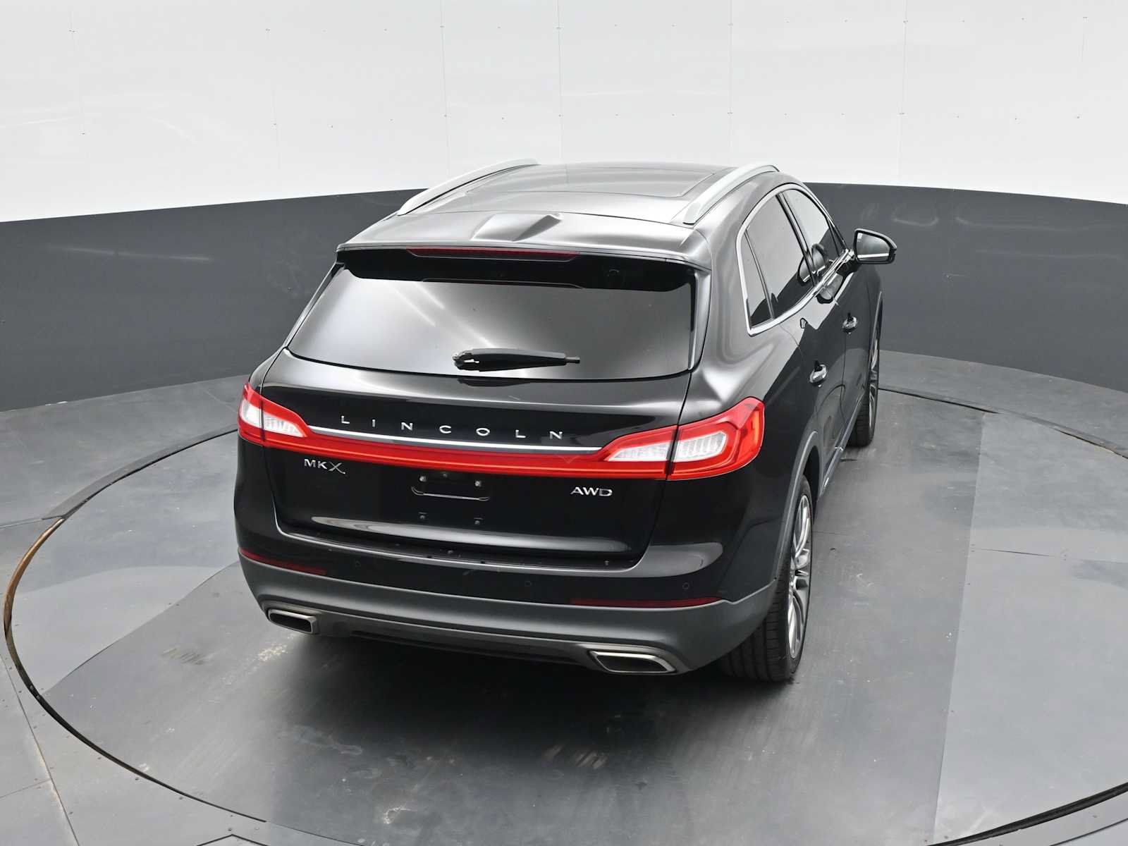 Used 2016 Lincoln MKX Reserve w/ Driver Assistance Package AWD/4WD image 27