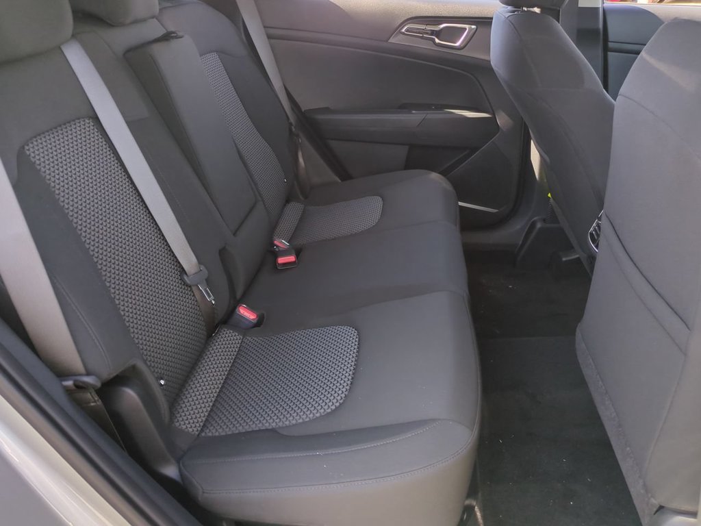 Certified 2025 Kia Sportage LX AWD/4WD image 25