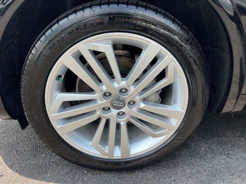 Used 2019 Audi Q5 2.0T Premium Plus w/ Premium Plus Package AWD/4WD image 30