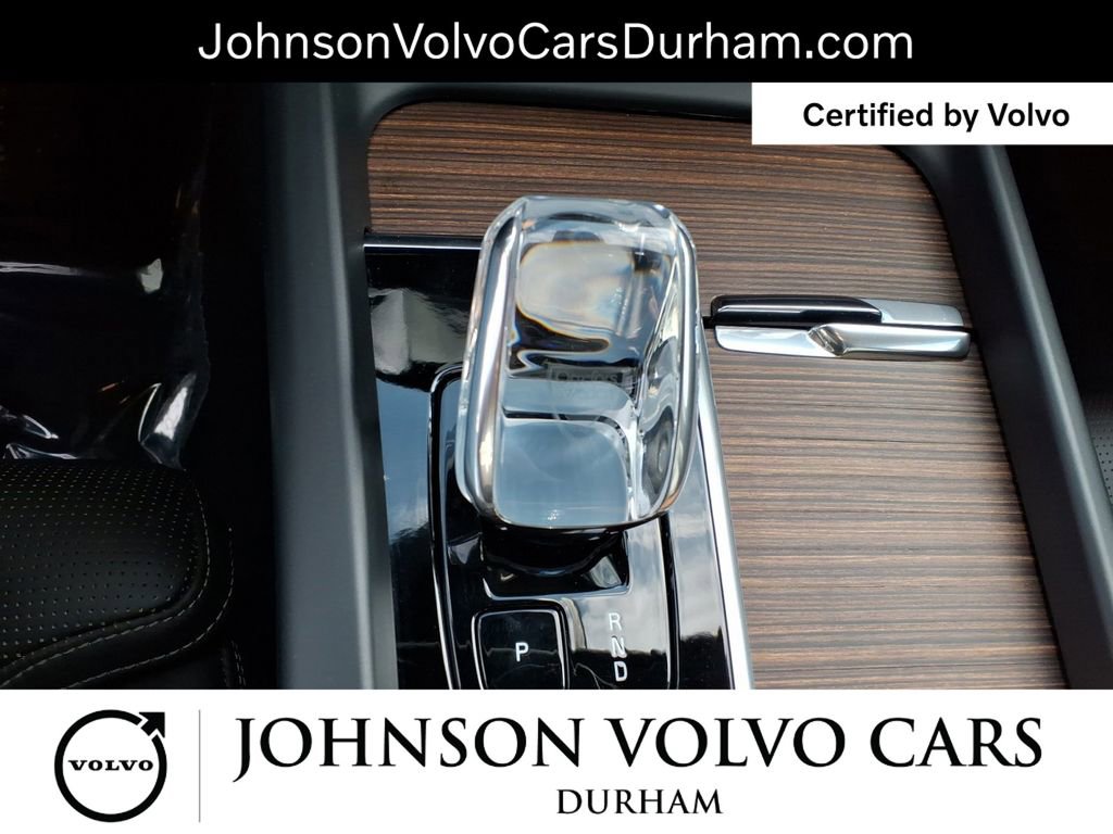 Certified 2023 Volvo XC60 B5 Ultimate w/ Climate Package image 20