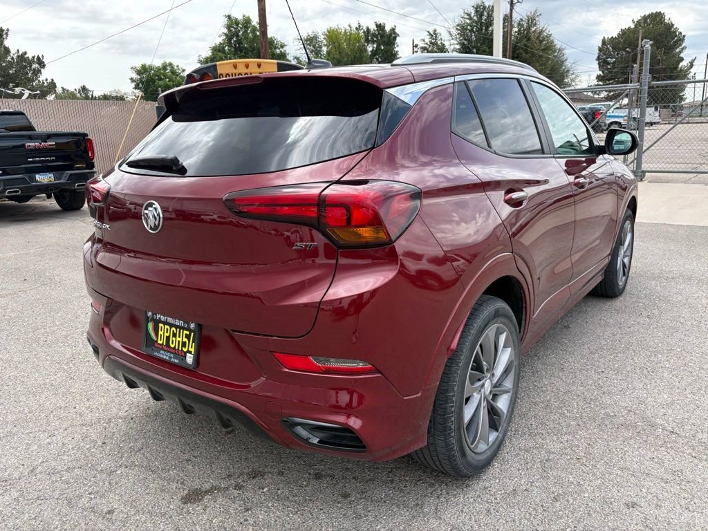 Used 2023 Buick Encore GX Select w/ Sport Touring Package AWD/4WD image 4