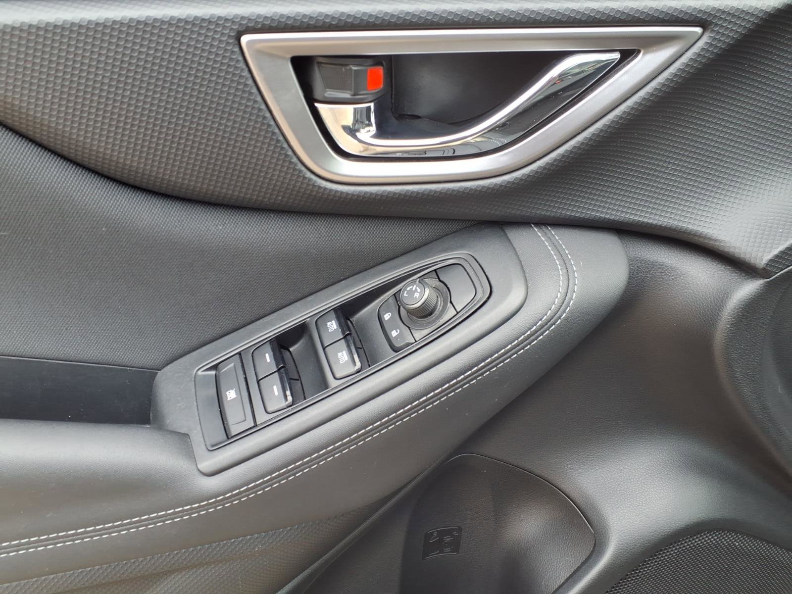 Used 2024 Subaru Forester Premium image 6