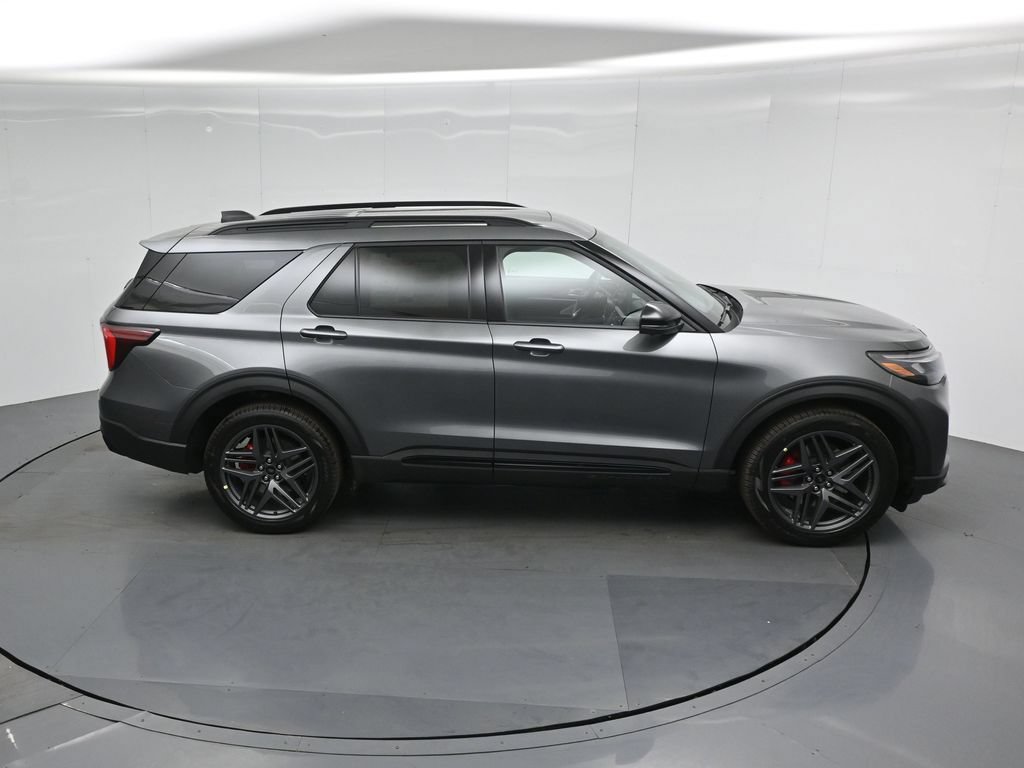 New 2026 Ford Explorer ST w/ Sun And Sound Package AWD/4WD image 38