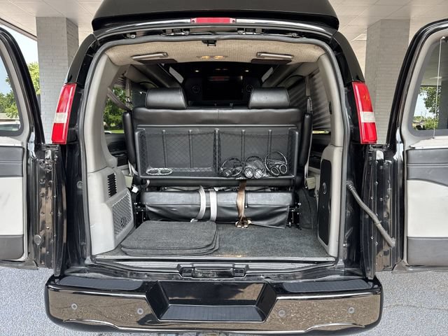 Used 2020 GMC Savana 2500 Extended w/ Enhanced Convenience Package RWD image 27