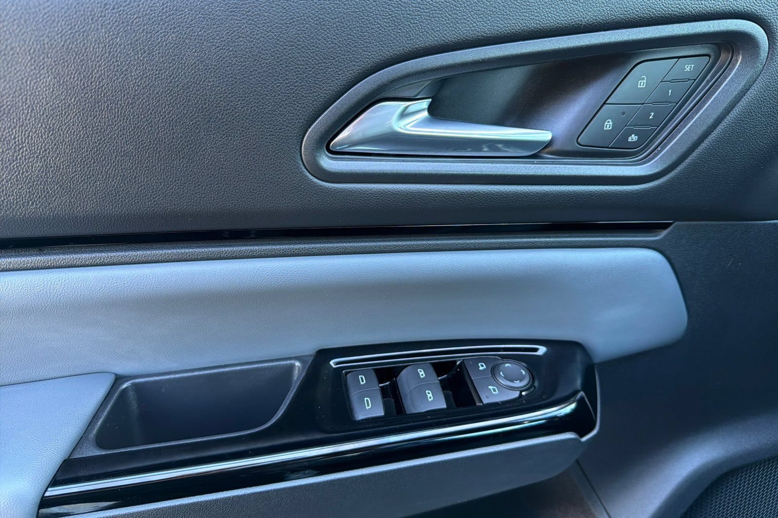 Used 2025 Honda Prologue Touring image 11