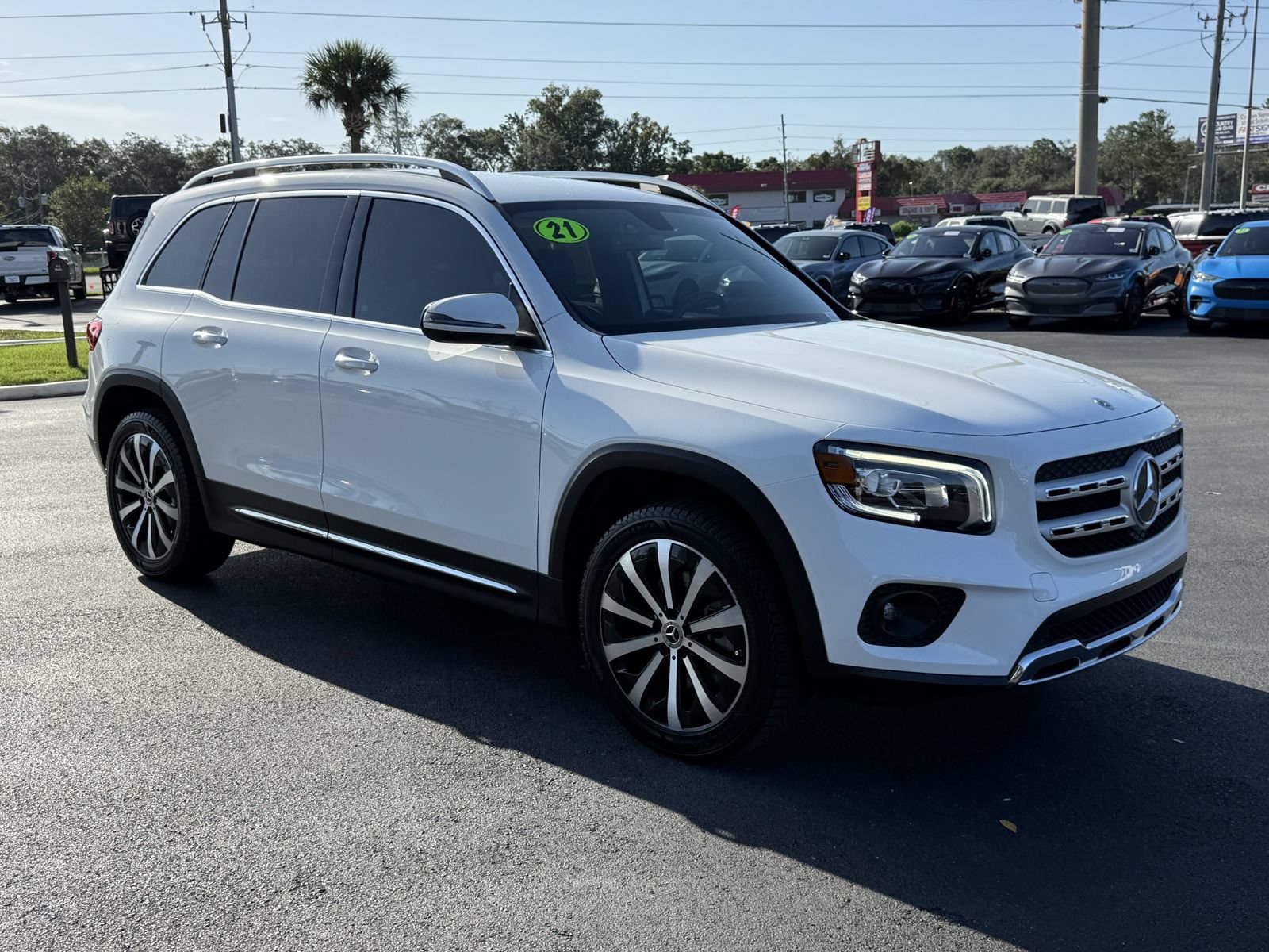 Used 2021 Mercedes-Benz GLB 250 image 2