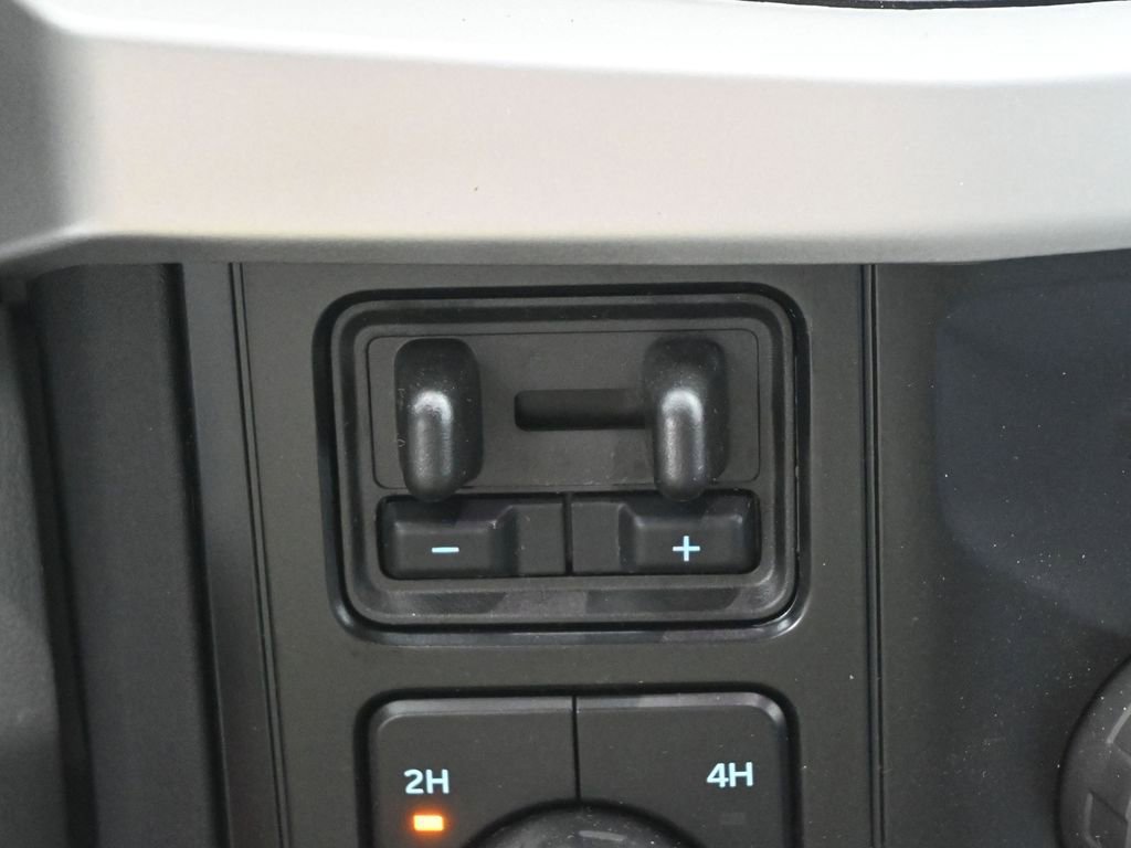 New 2026 Ford F350 XL w/ XL Chrome Package AWD/4WD image 17