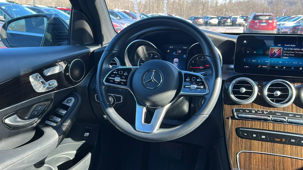 Used 2020 Mercedes-Benz GLC 300 4MATIC image 24