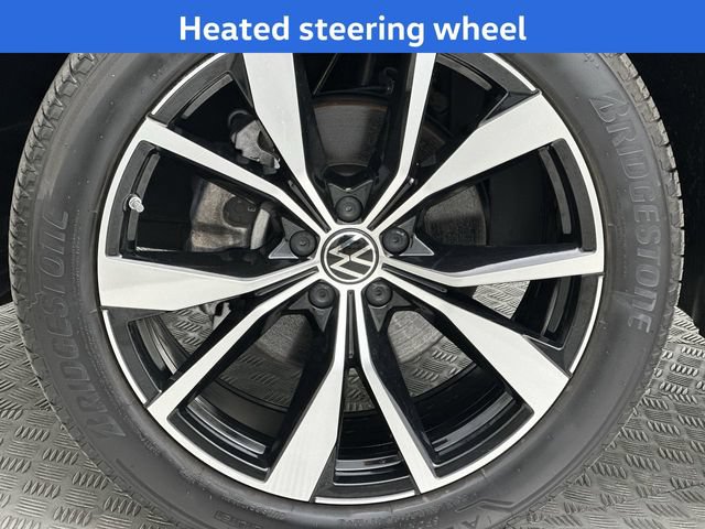 Certified 2025 Volkswagen Atlas Cross Sport SEL Premium R-Line AWD/4WD image 13