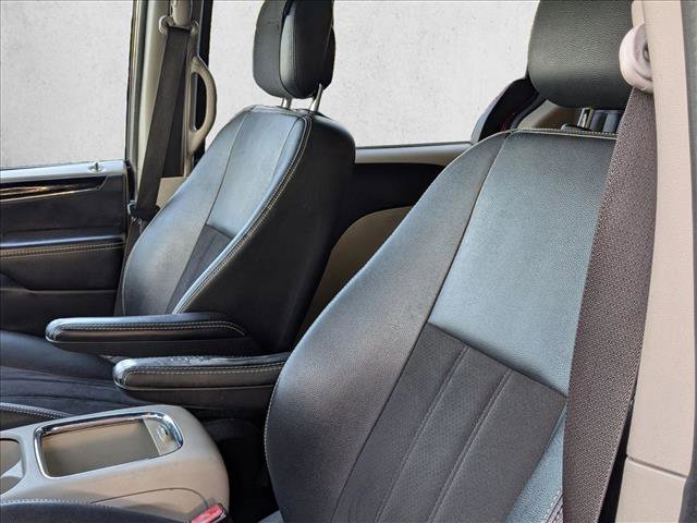 Used 2020 Dodge Grand Caravan SXT image 10