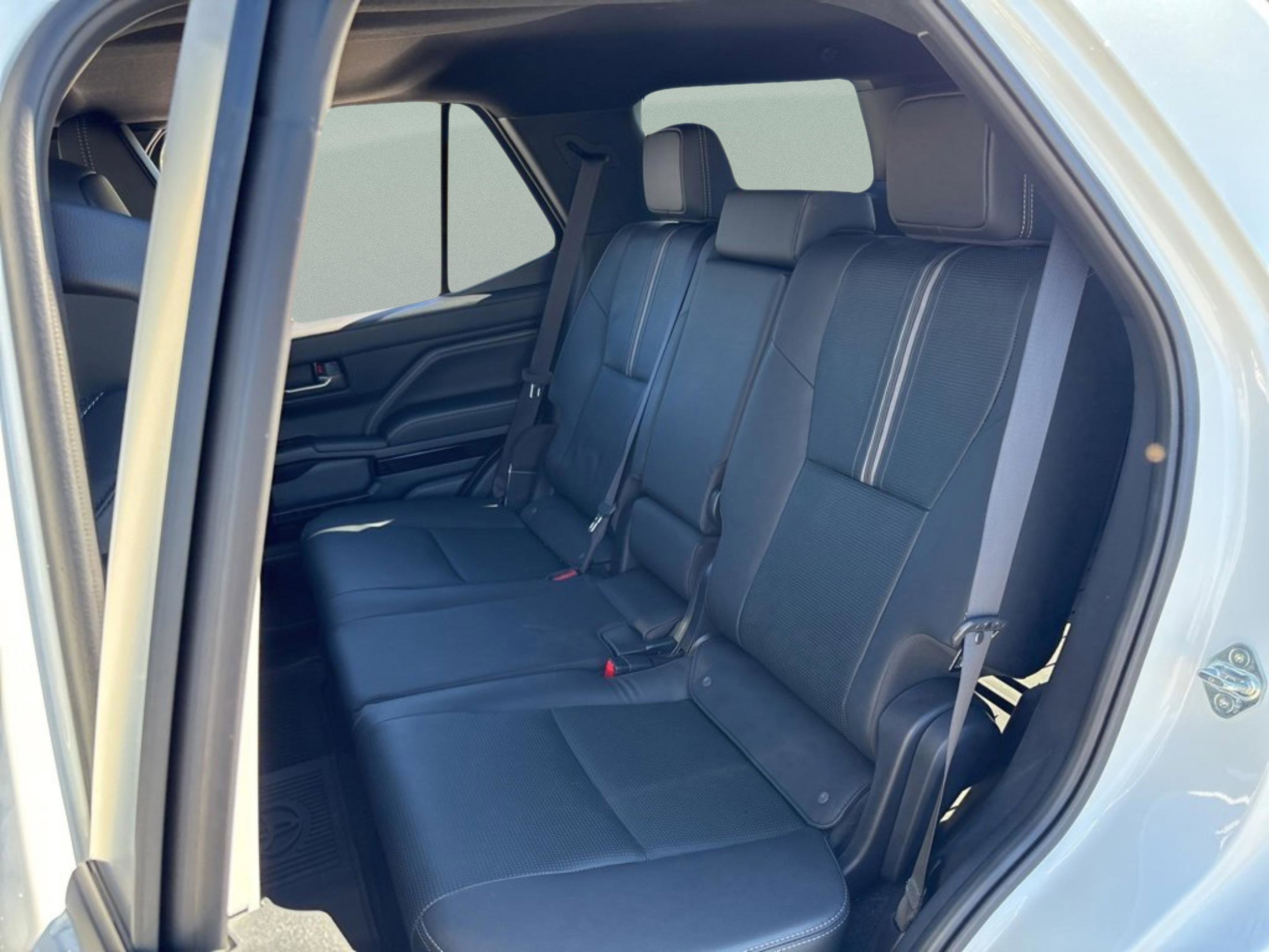 Used 2025 Toyota 4Runner Limited image 21