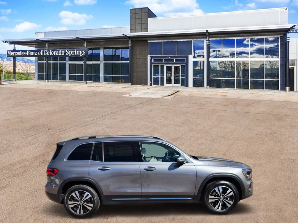 New 2026 Mercedes-Benz GLB 250 4MATIC image 2
