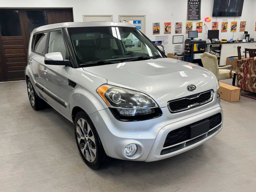 Used 2012 Kia Soul ! FWD image 33