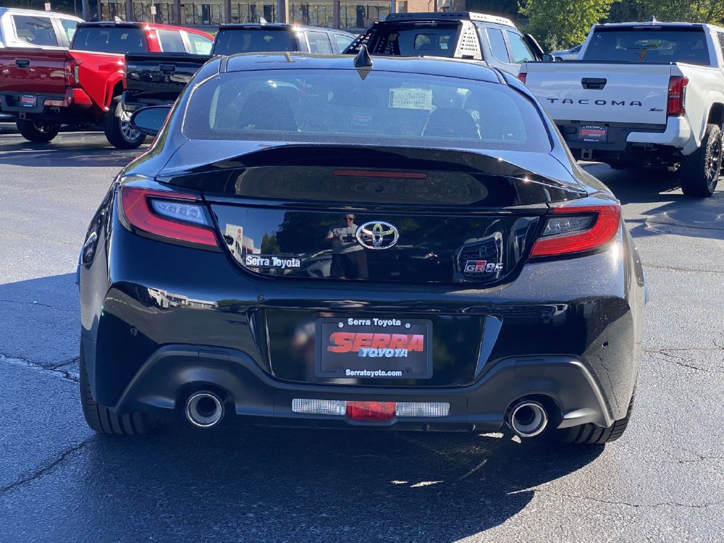 New 2027 Toyota GR86 Premium RWD image 17