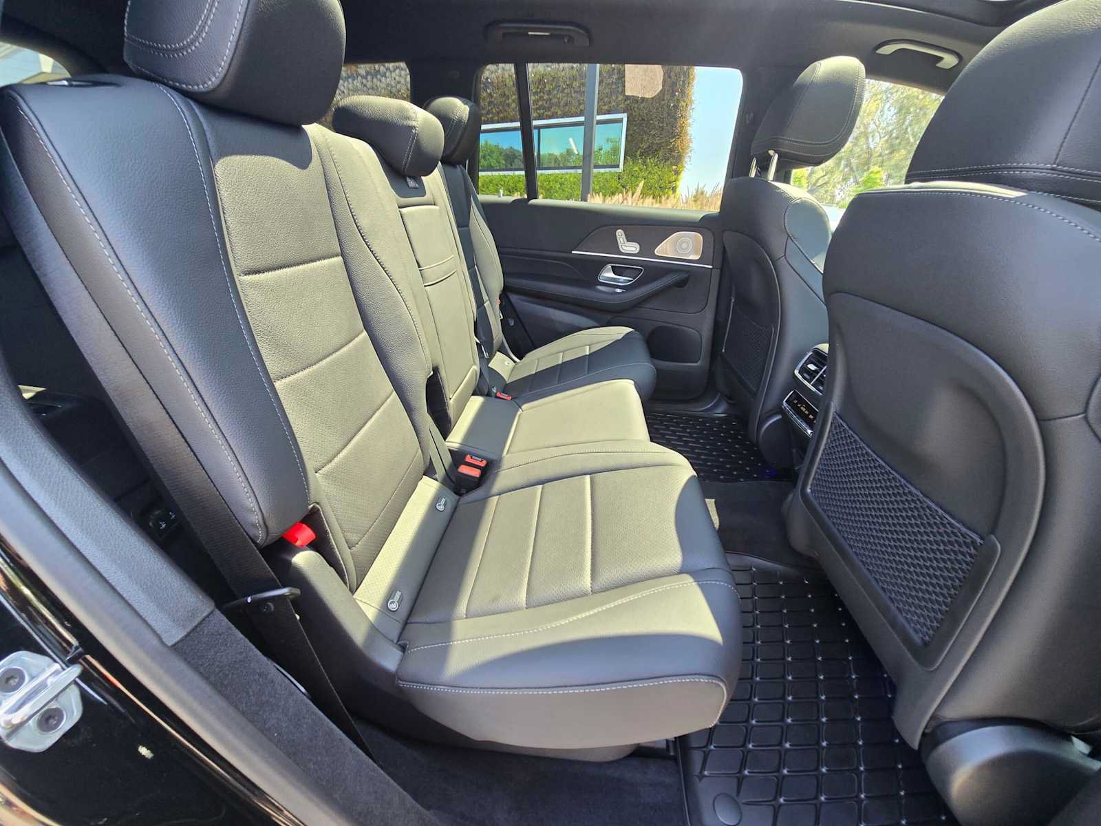 New 2026 Mercedes-Benz GLS 450 4MATIC image 12