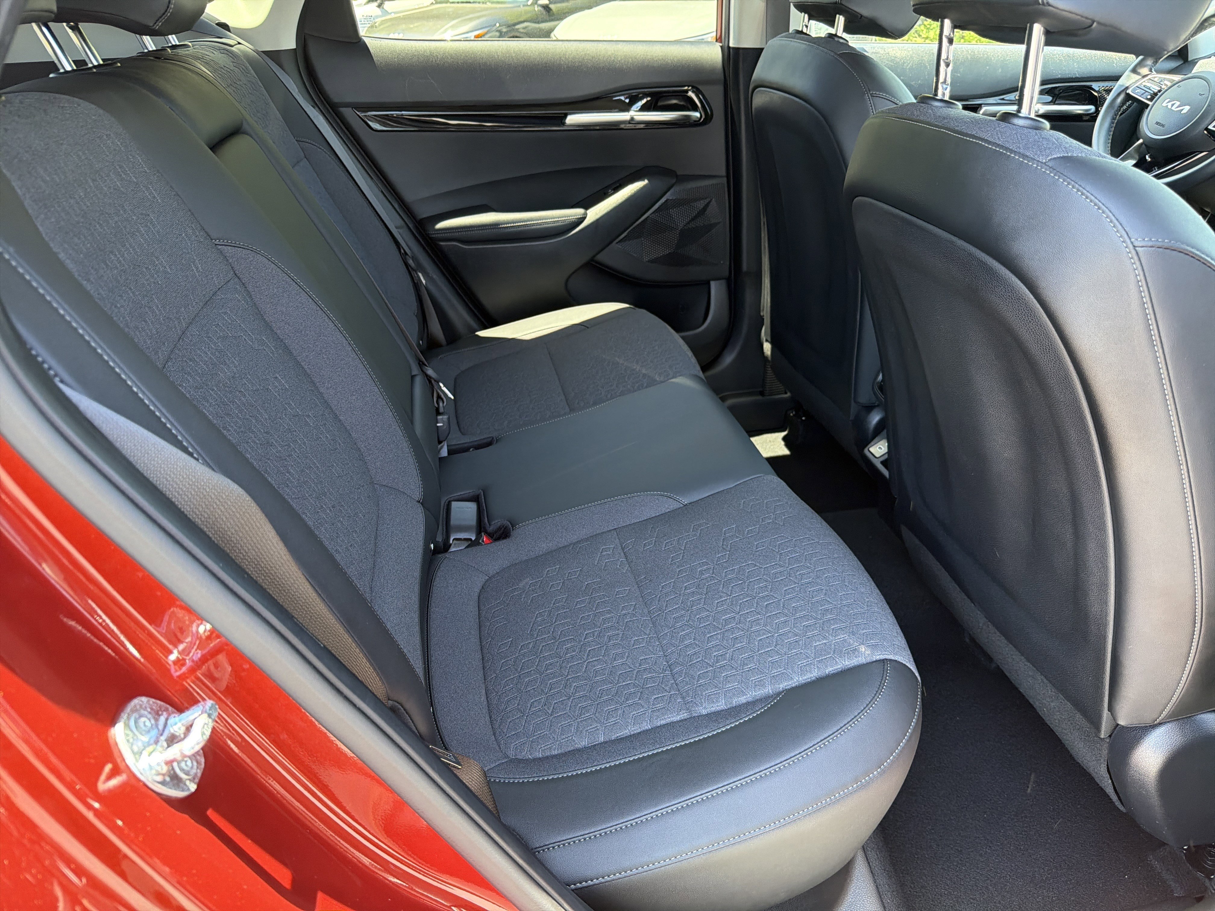 Used 2024 Kia Seltos S FWD image 15
