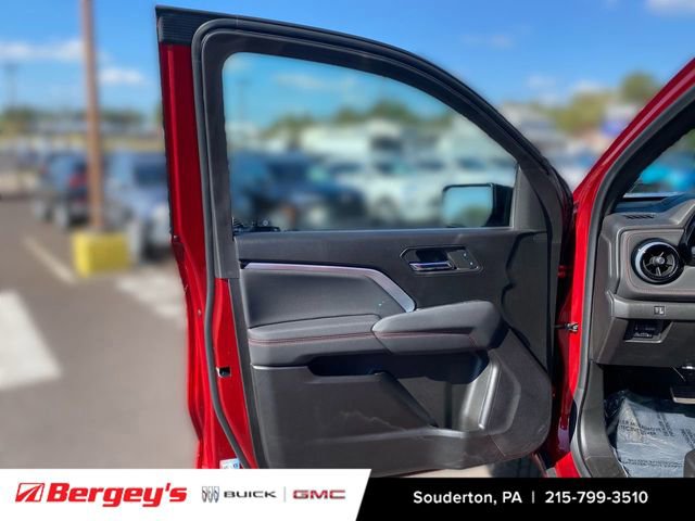 Certified 2024 Chevrolet Colorado Z71 w/ Z71 Convenience Package 2 image 25