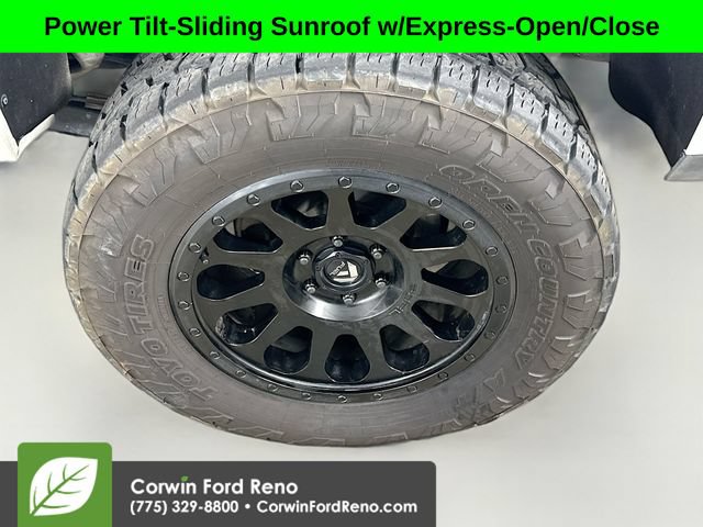 Used 2018 GMC Yukon XL SLT w/ Open Road Package AWD/4WD image 32