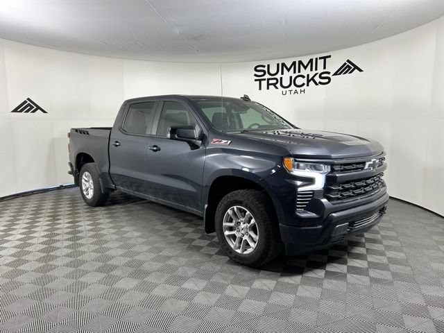 Used 2024 Chevrolet Silverado 1500 RST w/ Z71 Off-Road Package AWD/4WD image 2