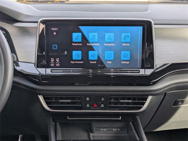 Used 2024 Volkswagen Atlas Cross Sport SE image 15