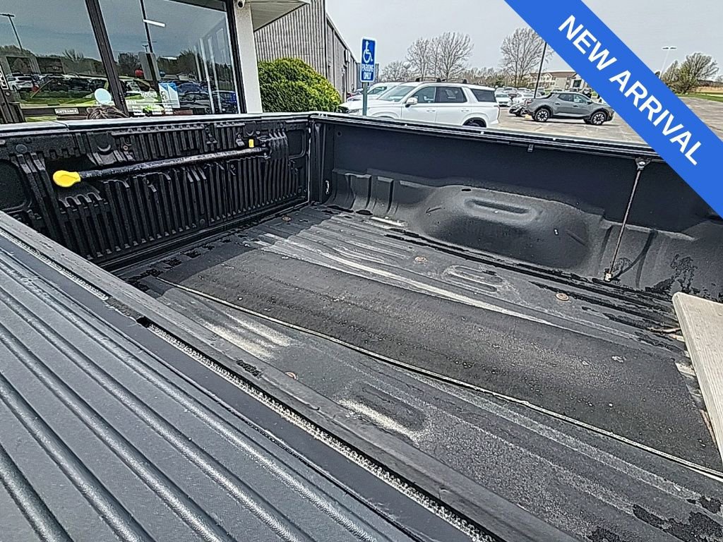 Used 2015 Ford F250 XLT w/ XLT Premium Package image 5