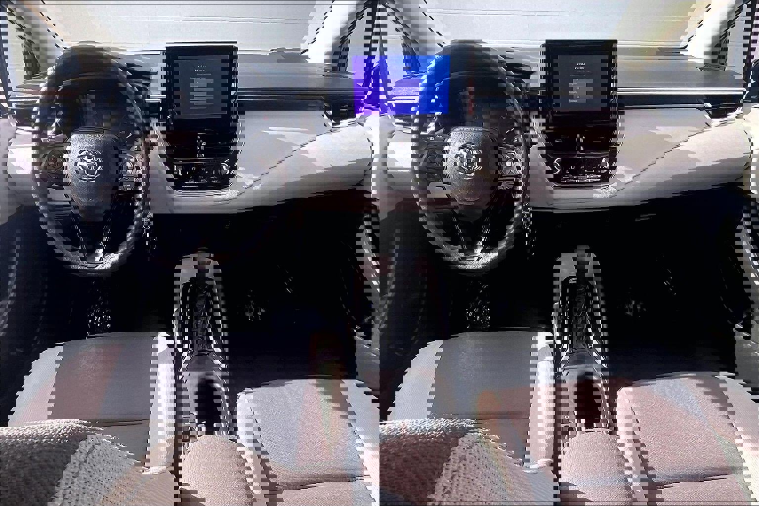 Used 2023 Toyota Corolla LE w/ Carpet Mat Package (TMS) image 19