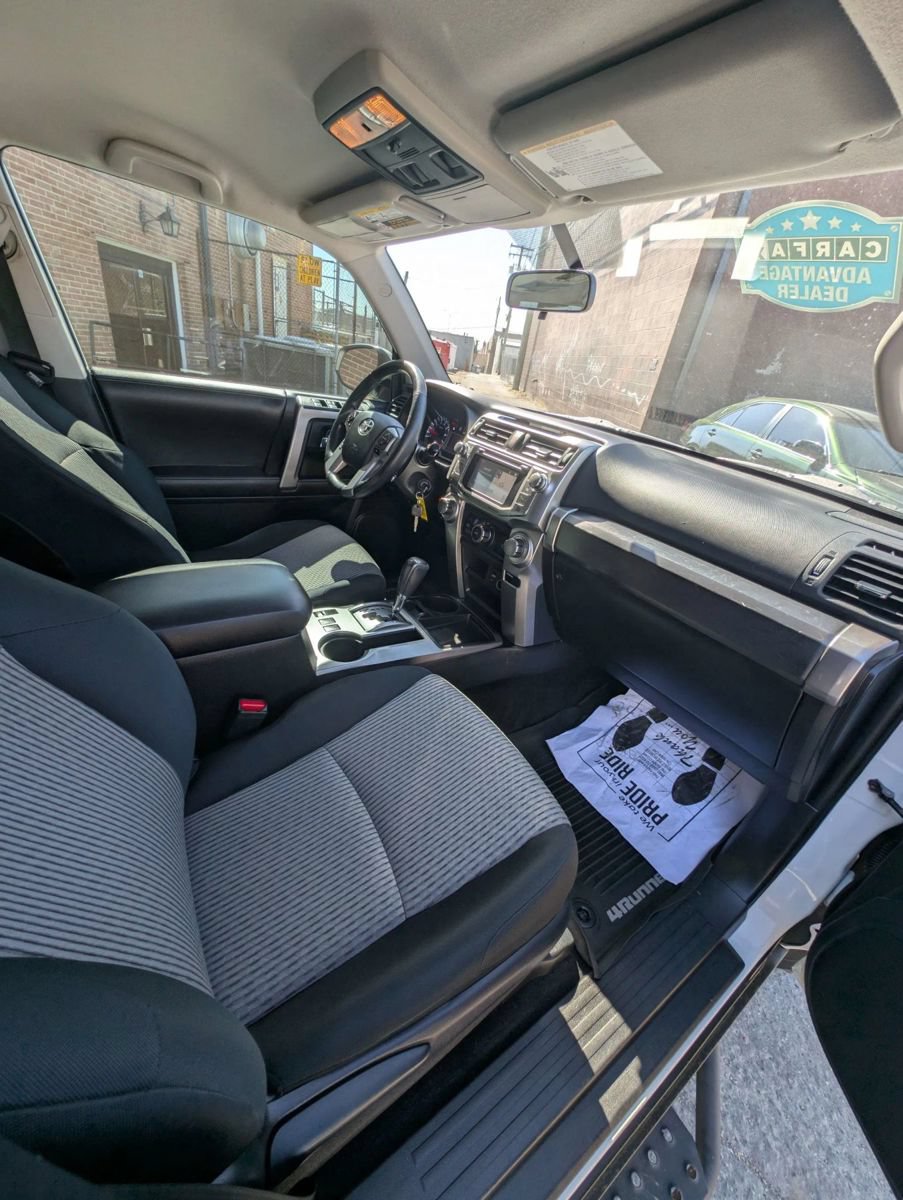 Used 2017 Toyota 4Runner SR5 image 32