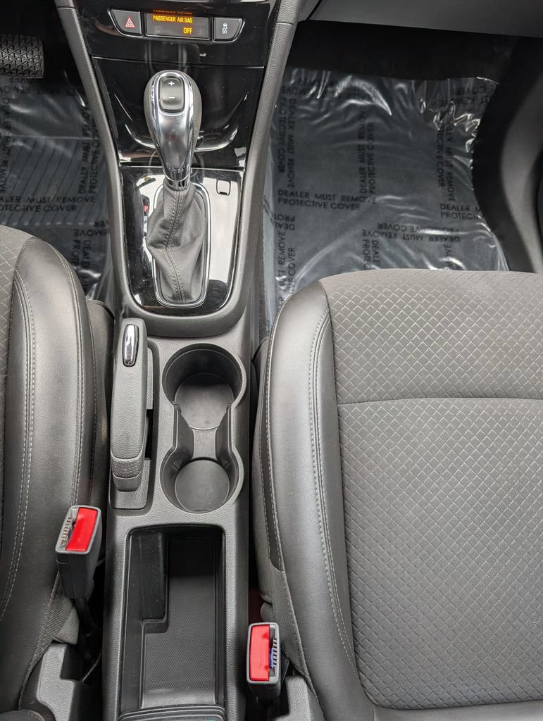 Used 2022 Buick Encore Preferred w/ Safety Package AWD/4WD image 24