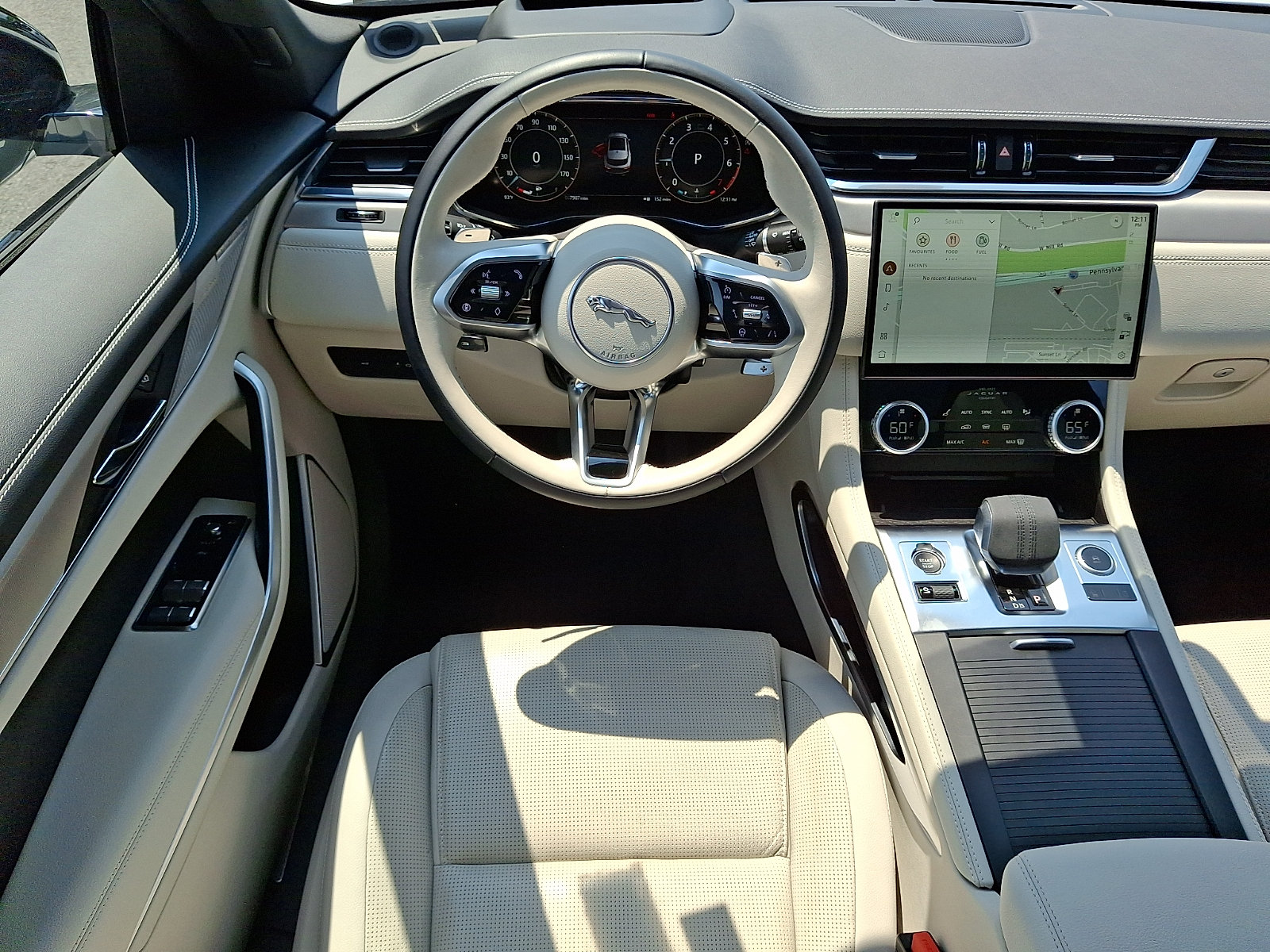 Used 2026 Jaguar F-PACE R-Dynamic S AWD/4WD image 4