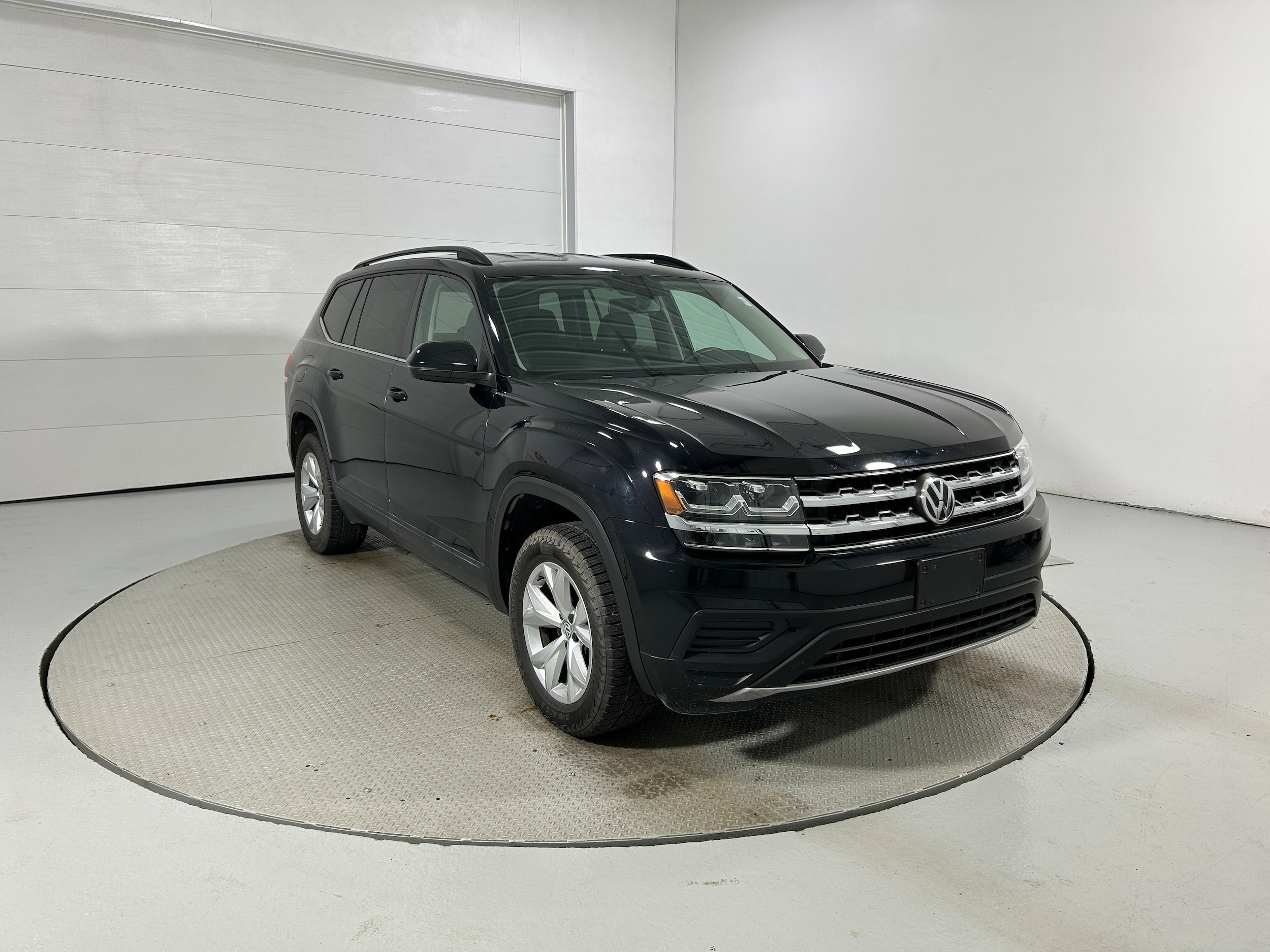 Used 2020 Volkswagen Atlas S w/ Towing Package AWD/4WD image 2