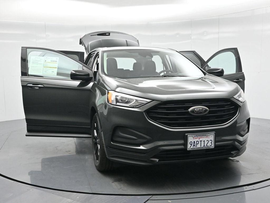 Certified 2022 Ford Edge SE w/ Black Appearance Package AWD/4WD image 32