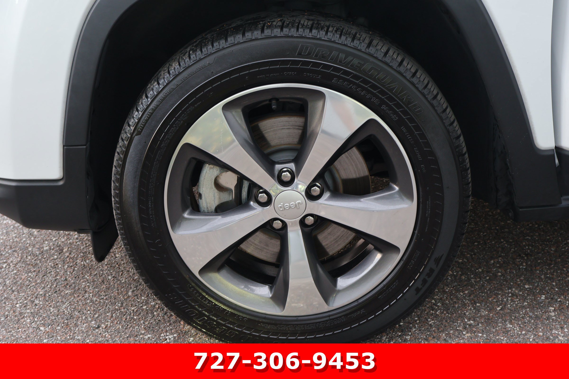 Used 2020 Jeep Cherokee Limited AWD/4WD image 14