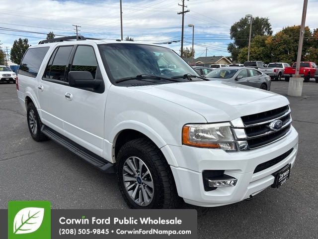 Used 2017 Ford Expedition EL XLT w/ Equipment Group 202A AWD/4WD image 3