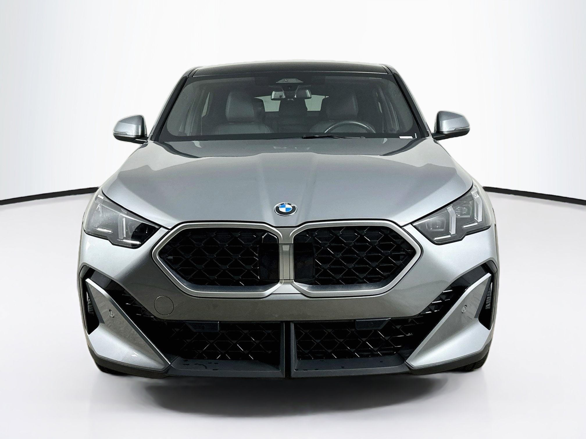 Used 2026 BMW X2 xDrive28i w/ Convenience Package AWD/4WD image 2
