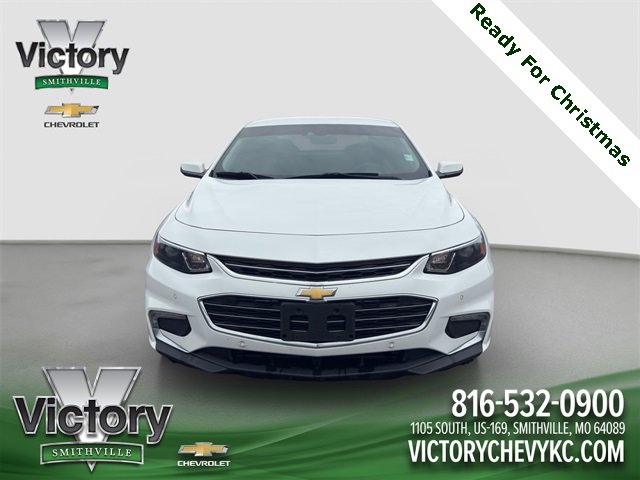 Used 2018 Chevrolet Malibu LT w/ Driver Confidence Package image 2