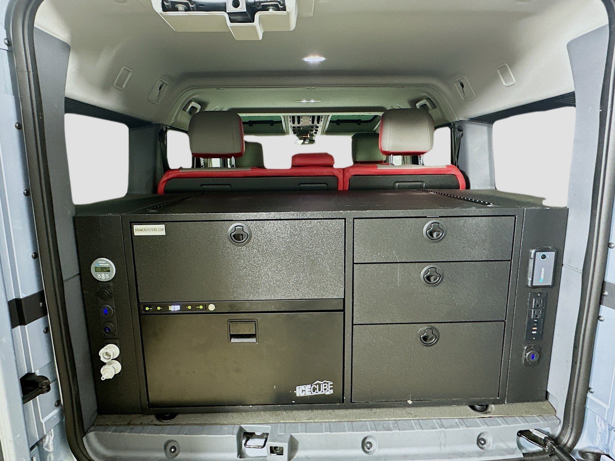 New 2025 INEOS Grenadier Station Wagon AWD/4WD image 45