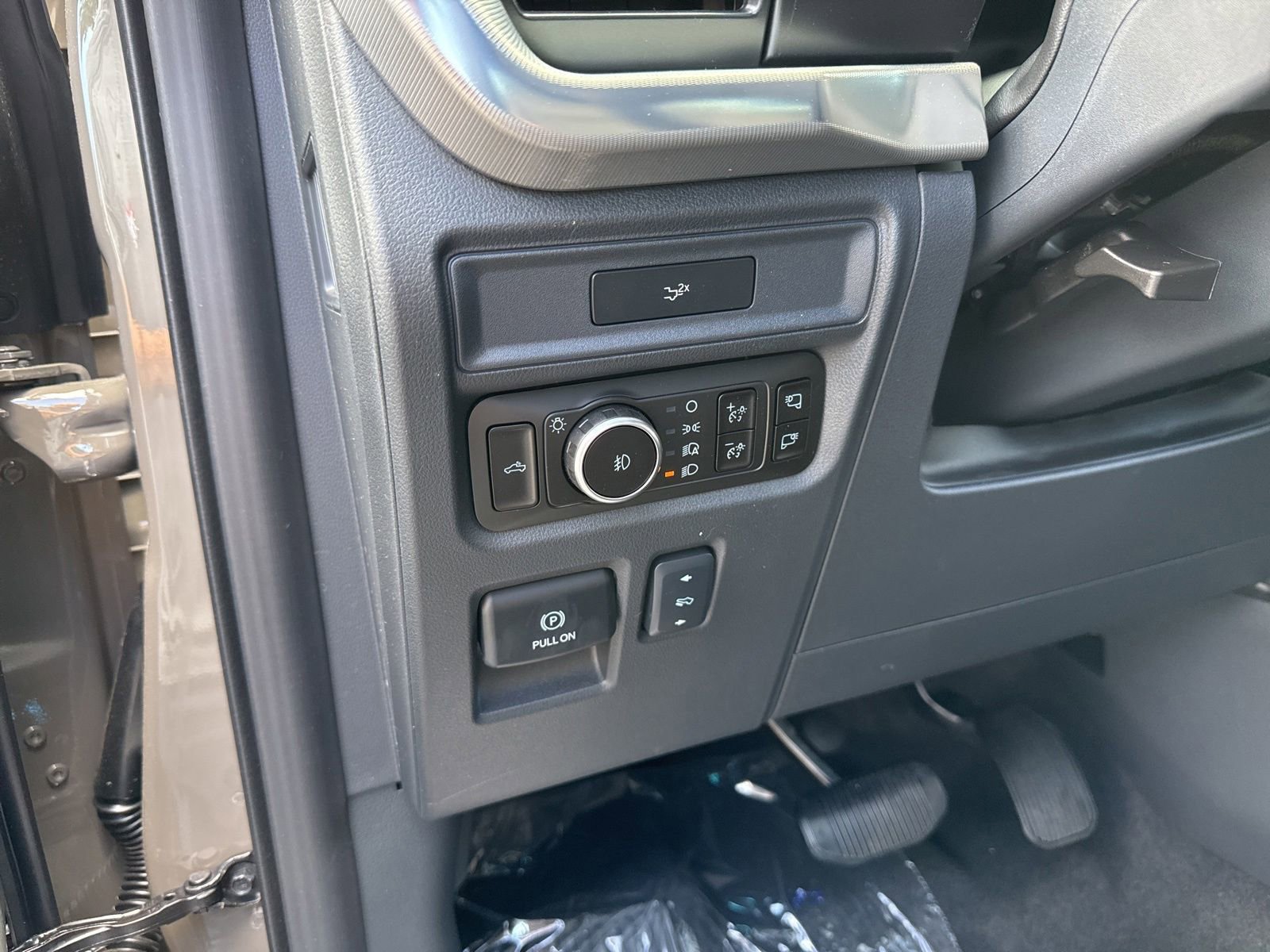 New 2026 Ford F150 Lariat w/ Equipment Group 502A High AWD/4WD image 37