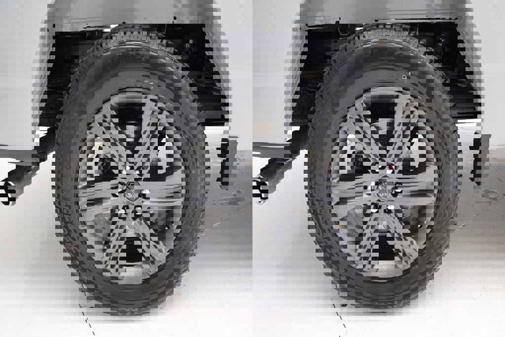 Used 2023 Ford F150 Lariat w/ Equipment Group 502A High image 9