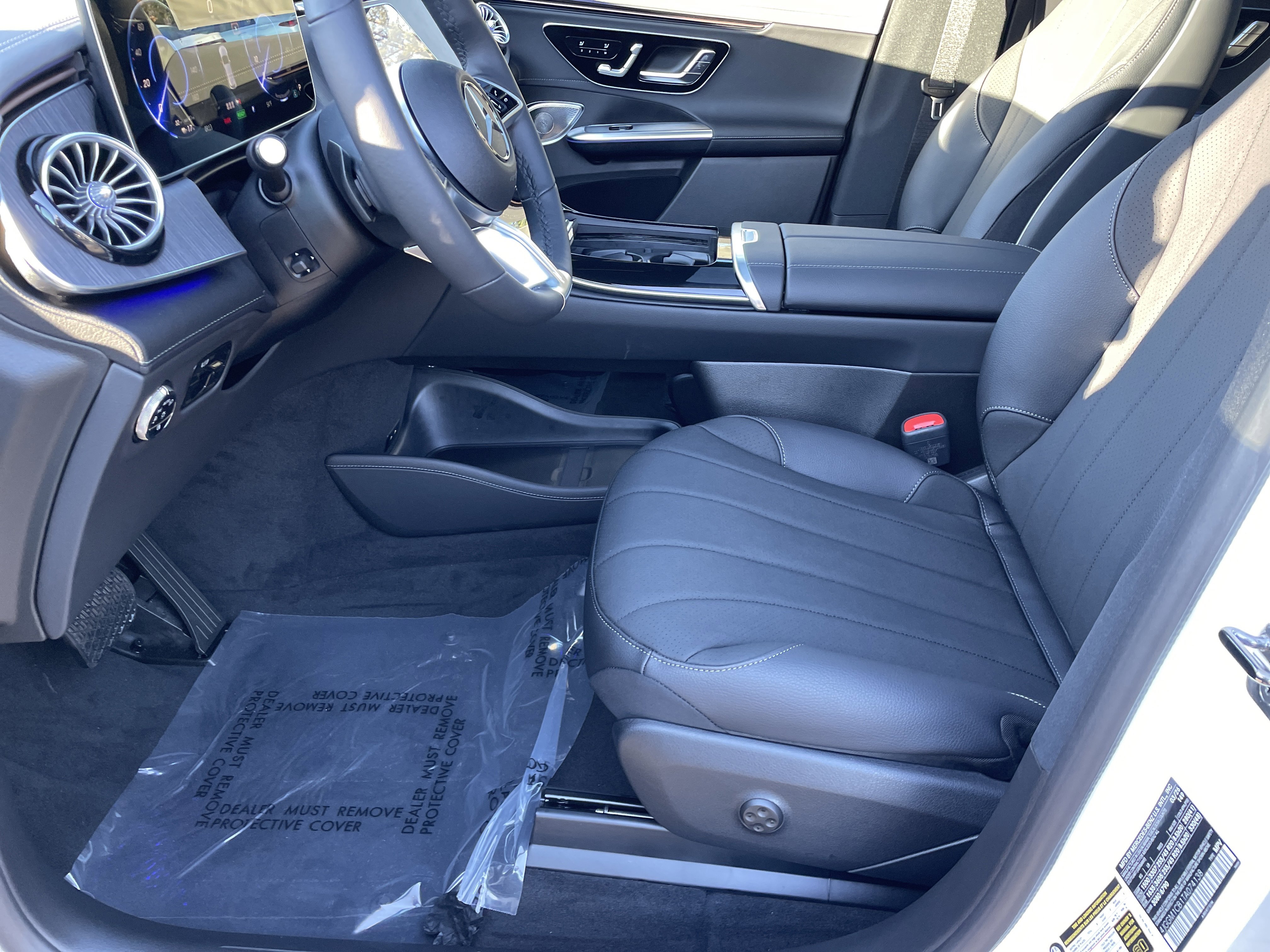 New 2026 Mercedes-Benz EQE 320 4MATIC SUV image 18