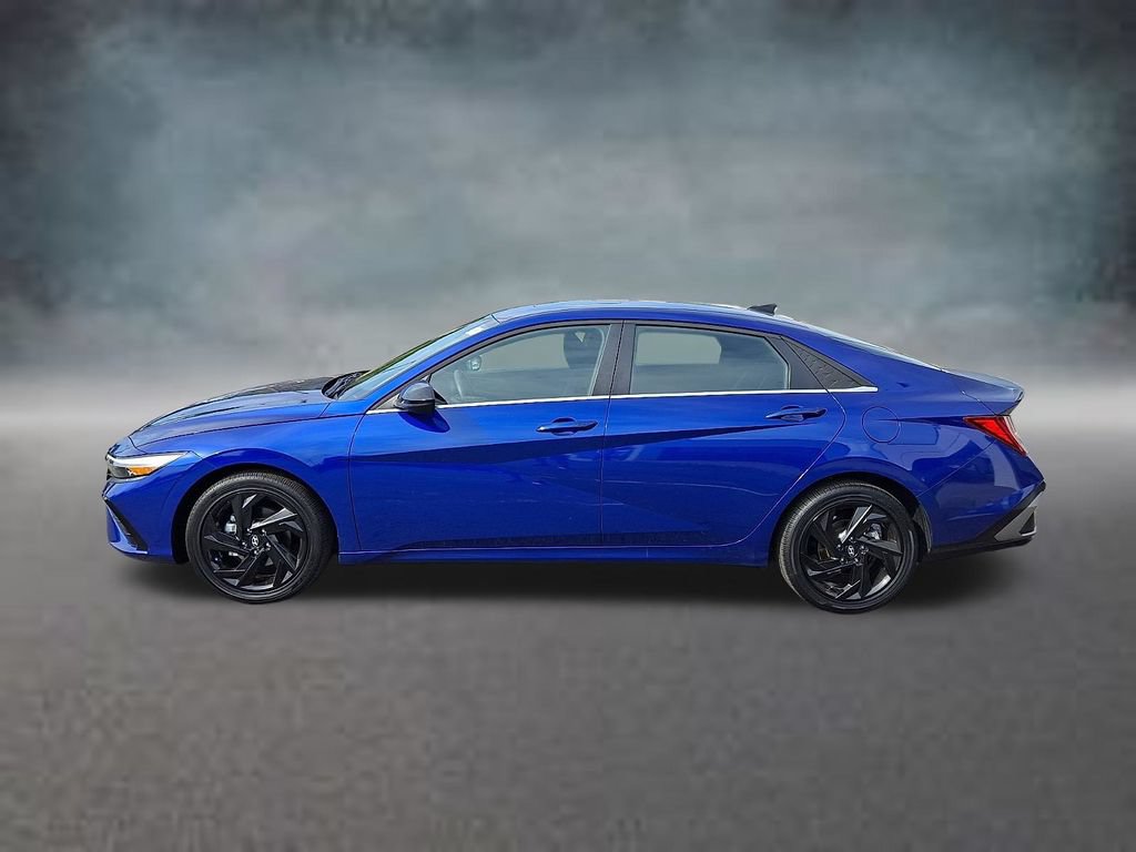 Used 2026 Hyundai Elantra SEL Sport Premium FWD image 9