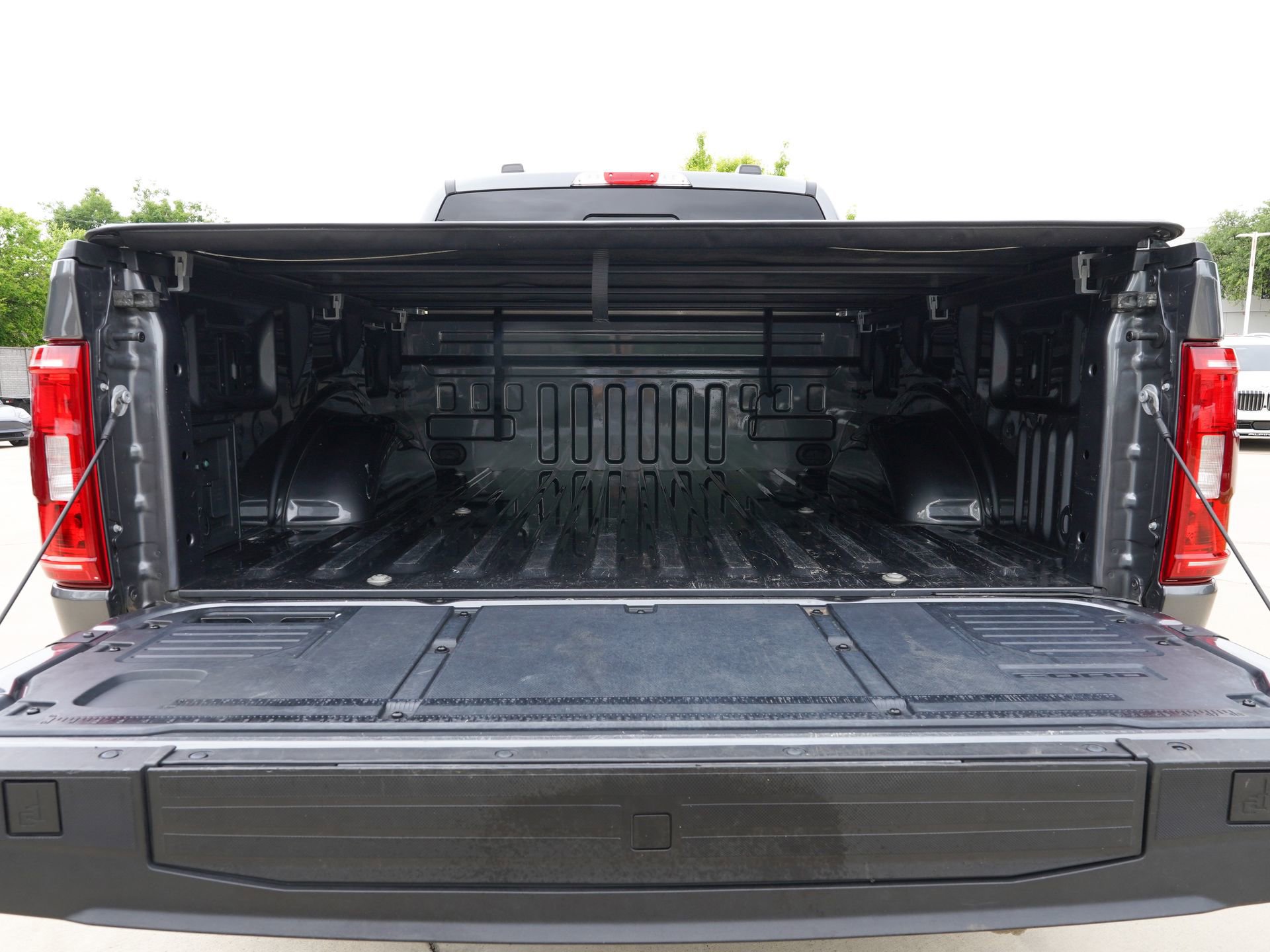 Used 2022 Ford F150 XLT w/ Equipment Group 302A High image 7