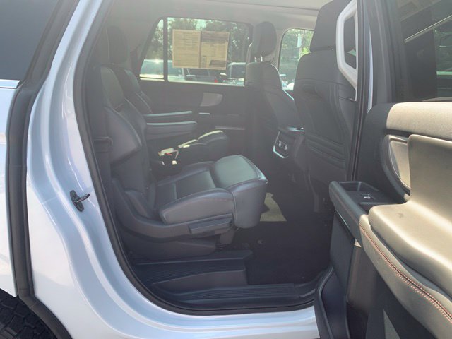 Used 2025 Ford Expedition Max Active AWD/4WD image 19